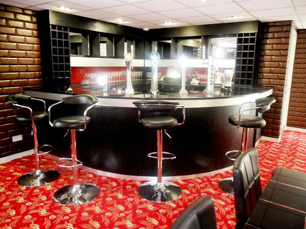 Cambridge Hotel Huddersfield Dış mekan fotoğraf