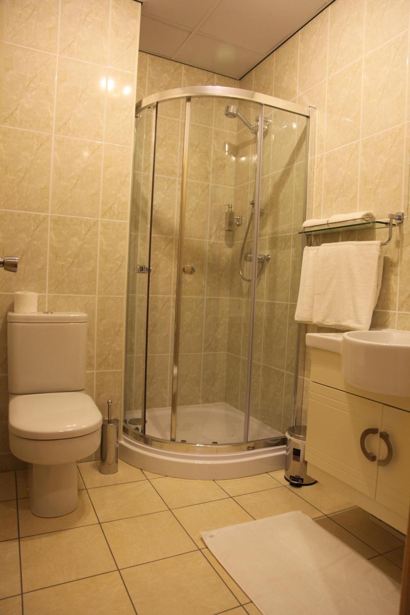 Cambridge Hotel Huddersfield Dış mekan fotoğraf