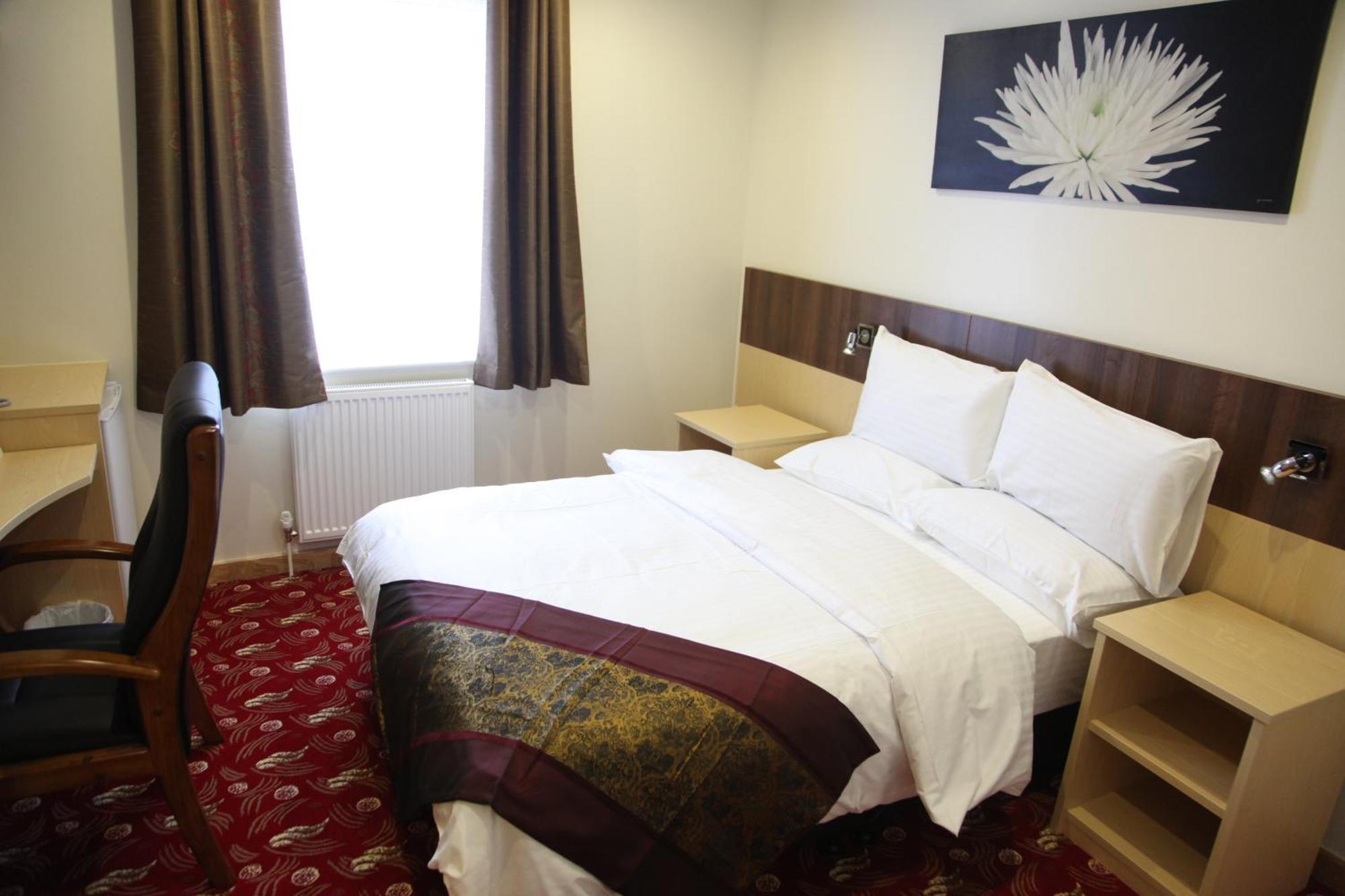 Cambridge Hotel Huddersfield Dış mekan fotoğraf