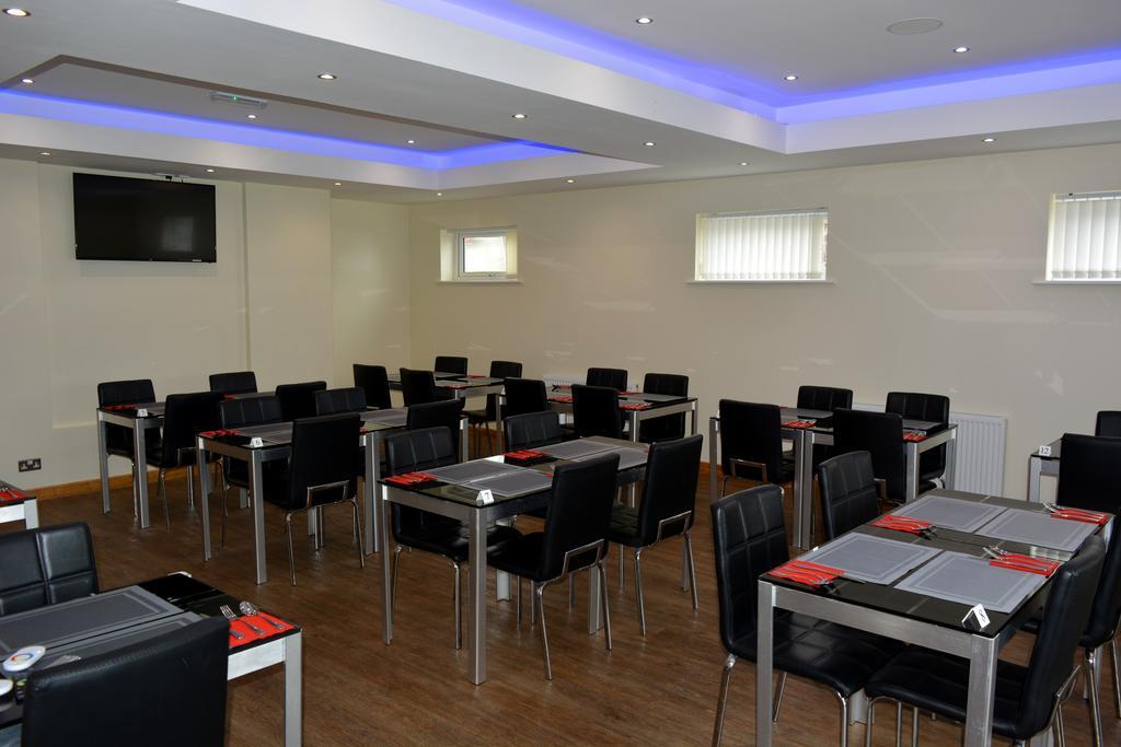 Cambridge Hotel Huddersfield Dış mekan fotoğraf